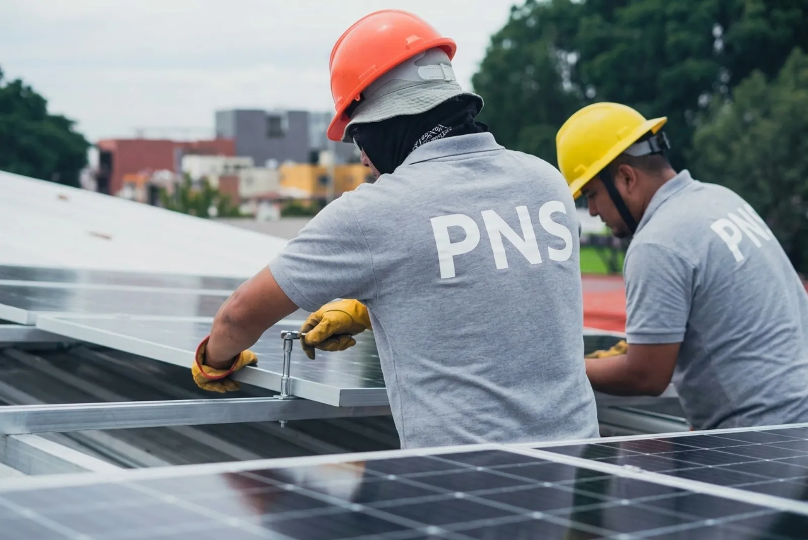 Installation de panneaux solaires Installation de panneaux solaires